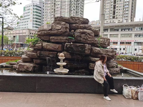 枣庄小草莓视频污APP假山